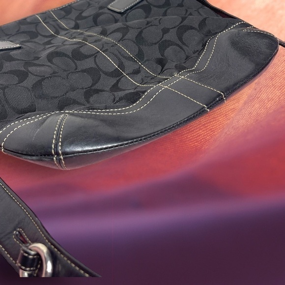 Authentic Coach Signature Black Jacquard Duffle Shoulder Bag - Picture 15 of 16